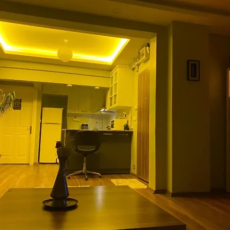 In The Center, Comfortable, Friendly And Fresh Flat Apartment