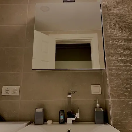 Apartment In The Center, Comfortable, Friendly And Fresh Flat Istanbul